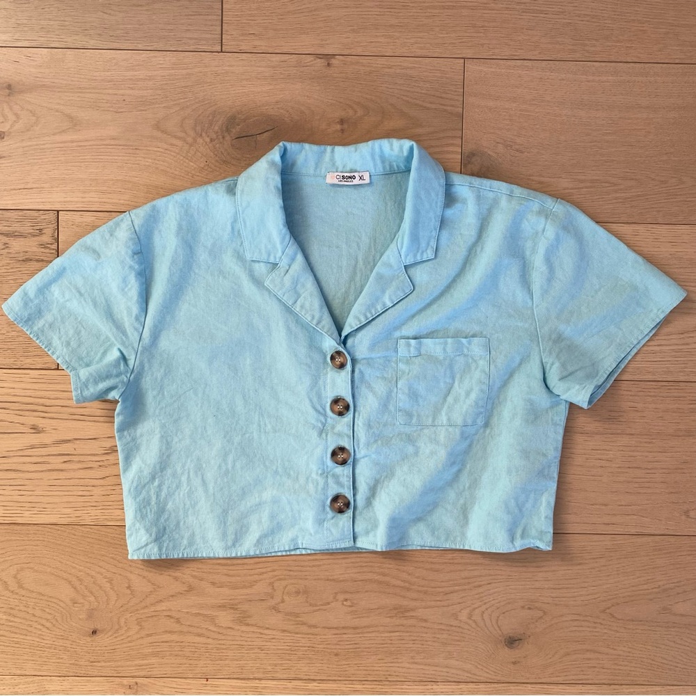 Ci Sono Button Up Collared Crop Top in Sky Blue